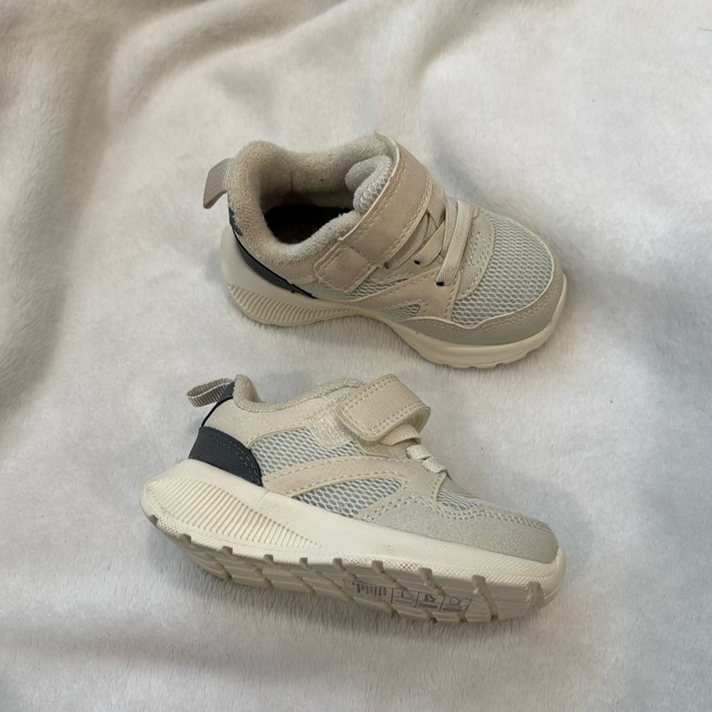 H&M toddler shoes - 4/5